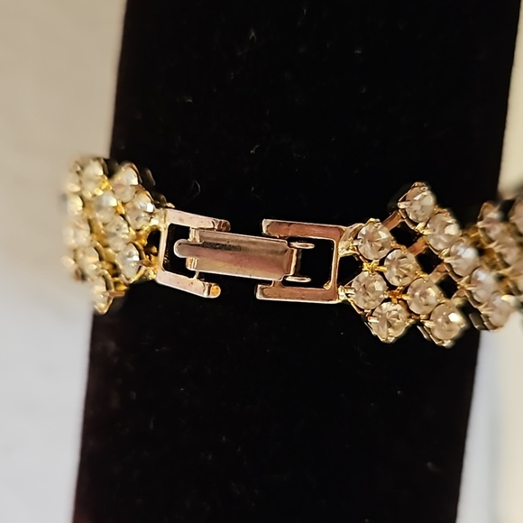 LUND Black & Clear Rhinestone on Silvertone 7" Long Bracelet - Picture 3 of 8